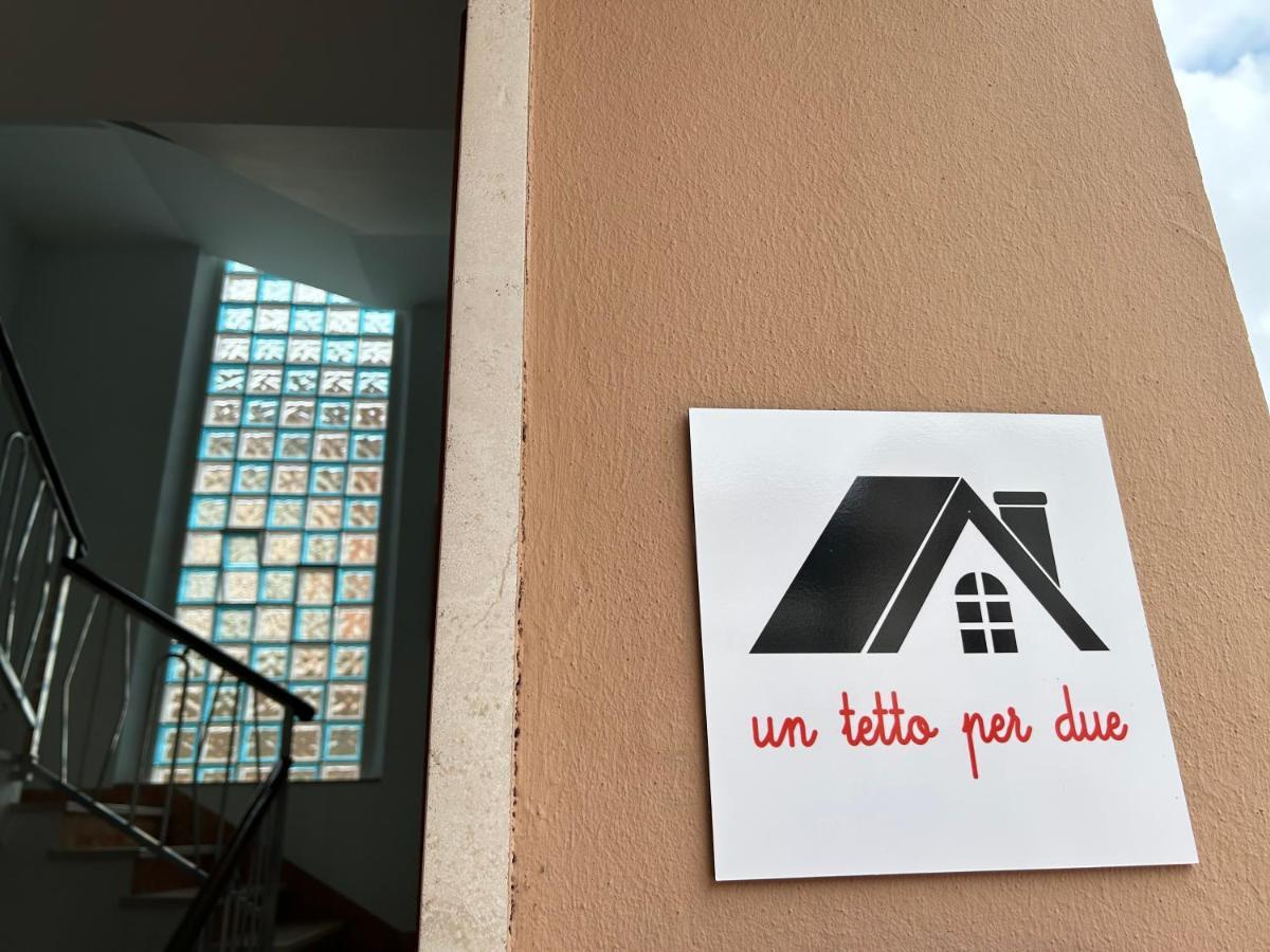Ferienwohnung Un Tetto Per 2 SantʼElpidio a Mare Exterior foto